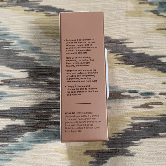 Josie Maran Micro Milk Activator - Picture 5 of 7